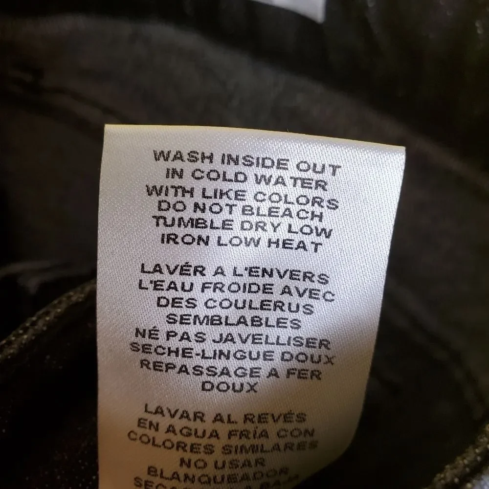 NWT Good American Bermuda Shorts Size 00/24